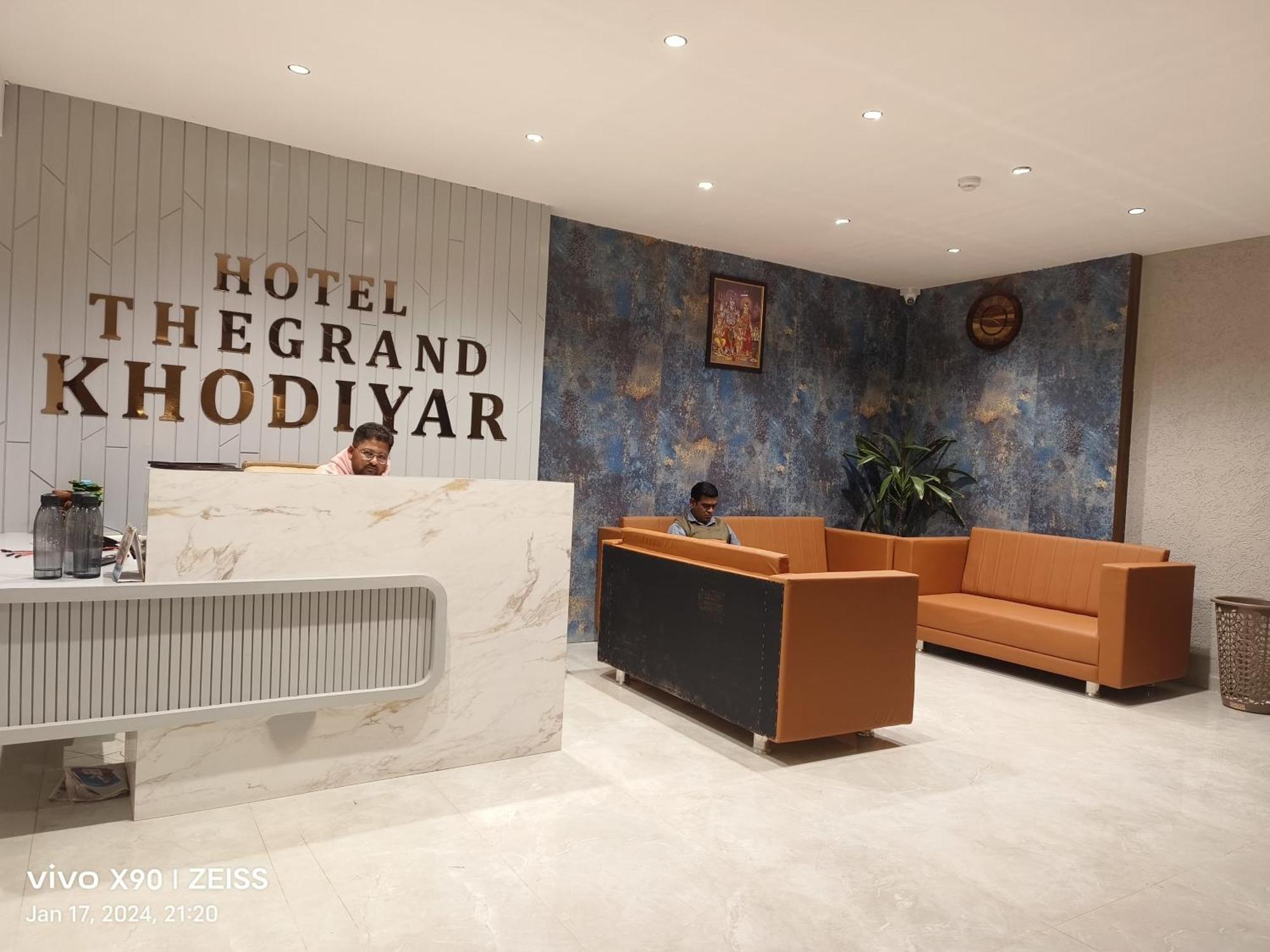 Hotel The Grand Khodiyar Visnagar Exteriér fotografie