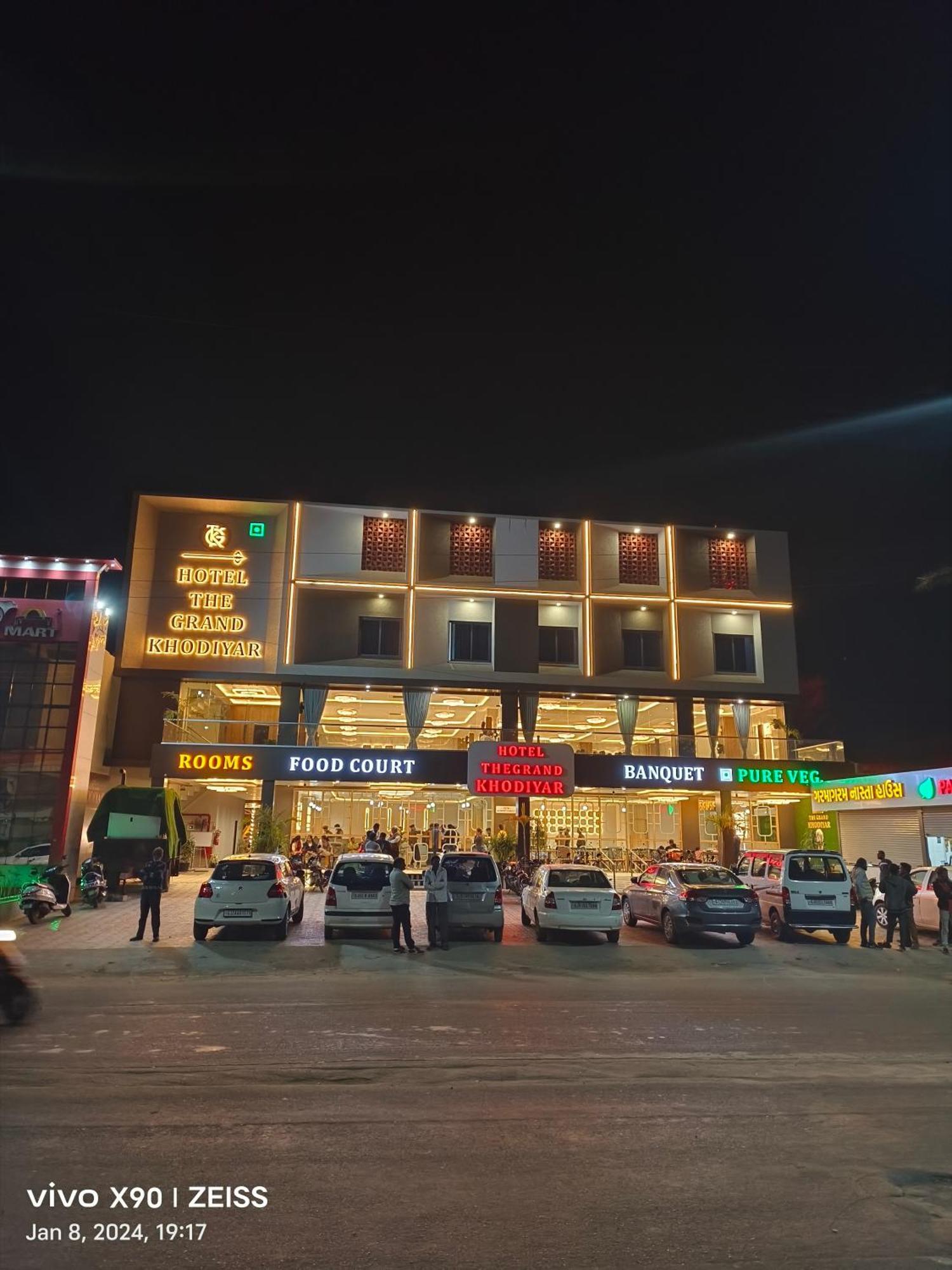 Hotel The Grand Khodiyar Visnagar Exteriér fotografie
